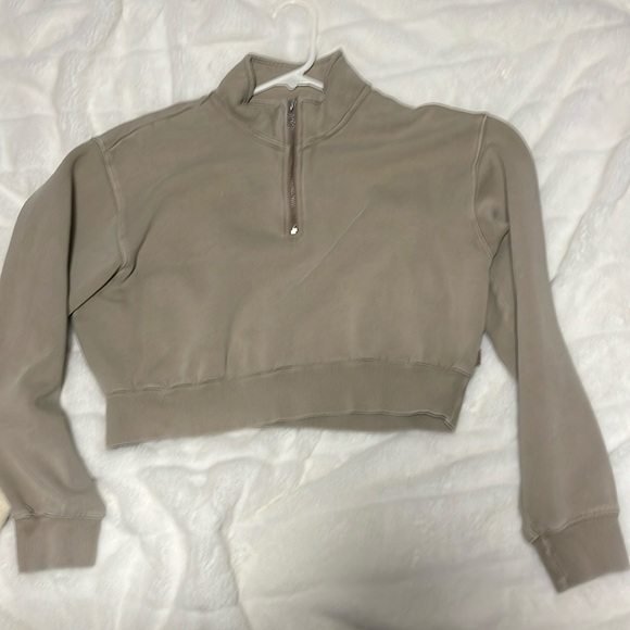 Light brown TNA half zip up sweater very soft size:medium - Picture 1 of 2